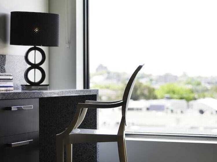 Отель The Cullen Melbourne   Art Series