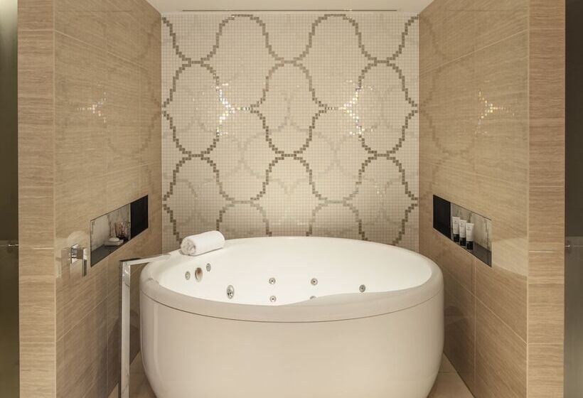 هتل The Darling At The Star