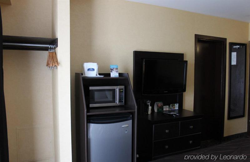 ホテル Travelodge By Wyndham Sarnia