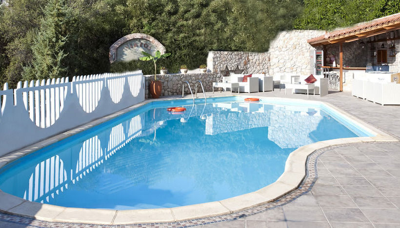 Viaros Hotel Apartments