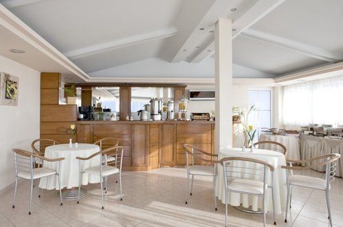 Viaros Hotel Apartments