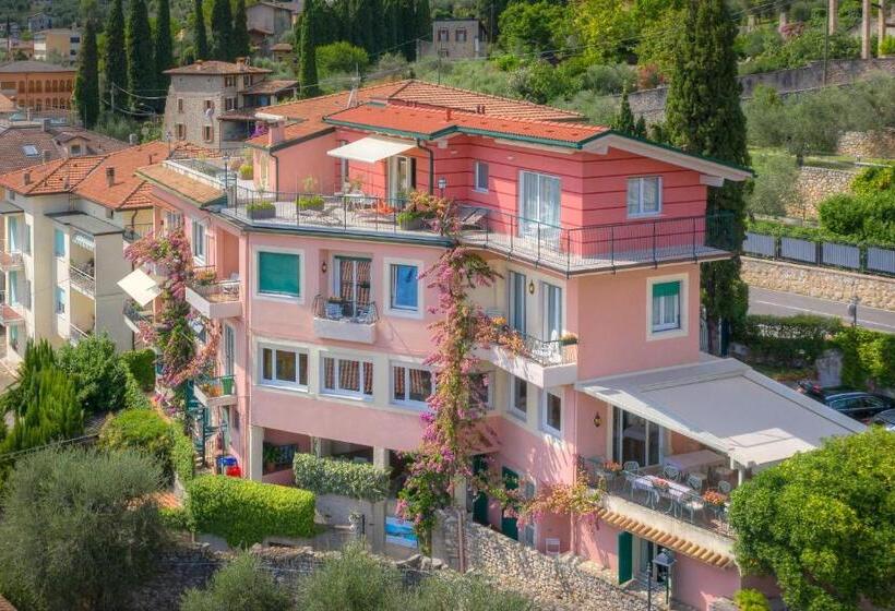 فندق Villa Europa