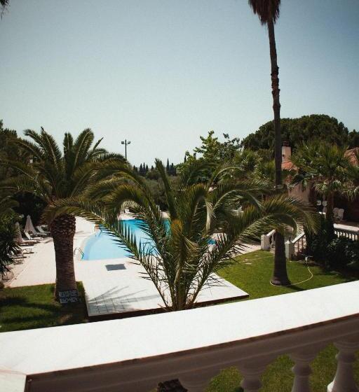 هتل Villa Olympia