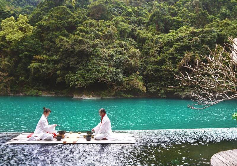 هتل Volando Urai Spring Spa And Resort