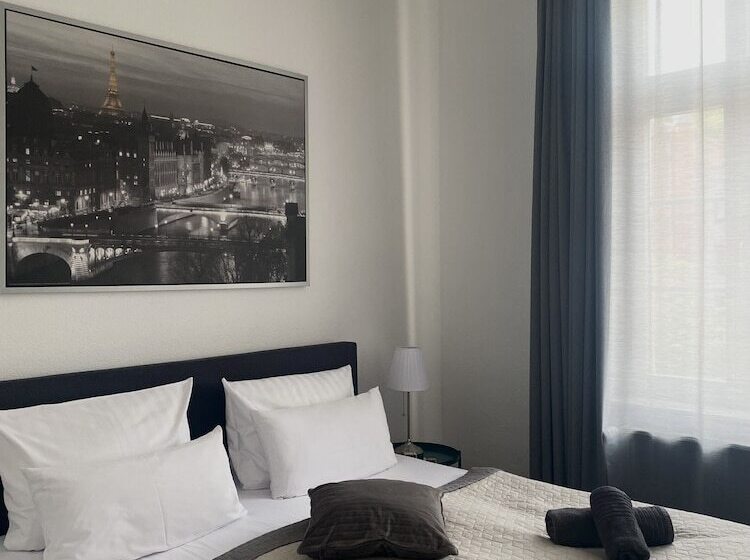 Отель Bärliner