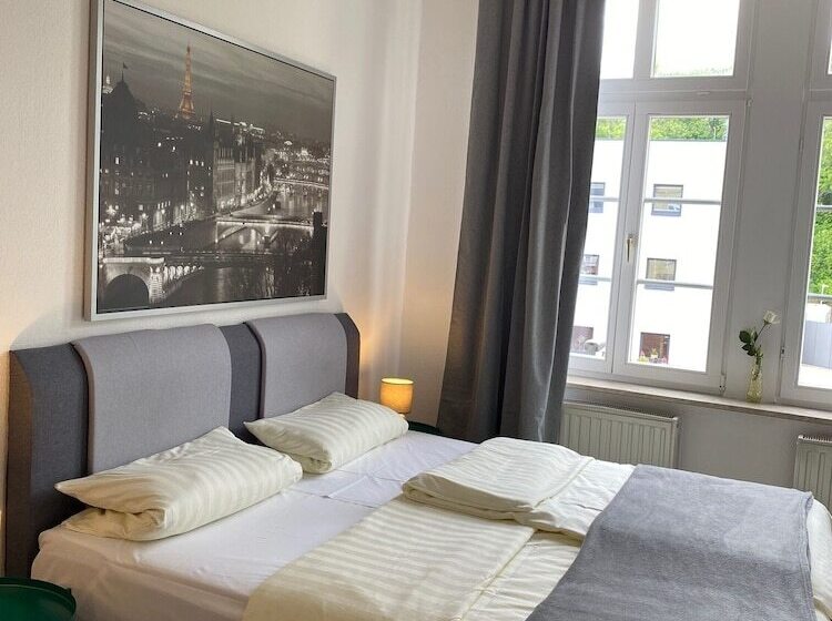 Отель Bärliner