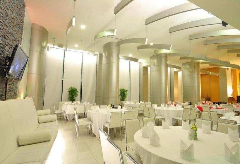 酒店 Mayflower Grande