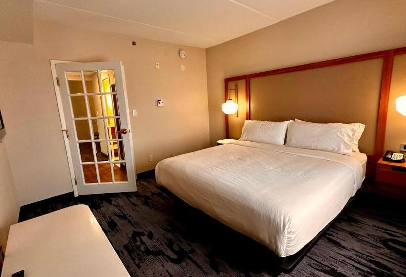 Newmarket Hotel And Suites