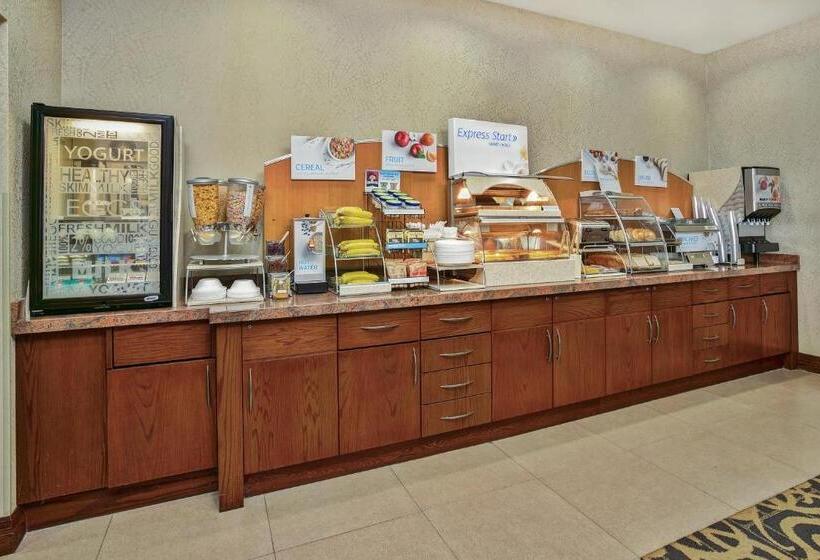 Newmarket Hotel And Suites