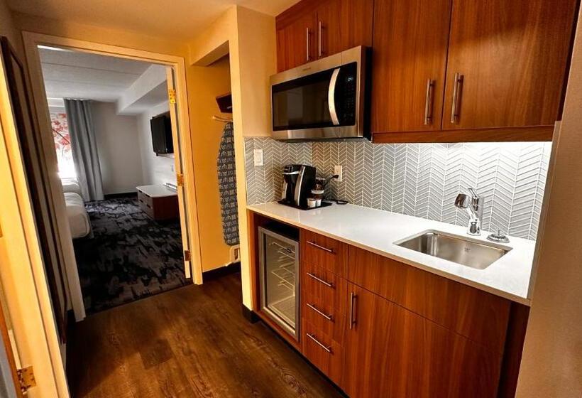 Newmarket Hotel And Suites