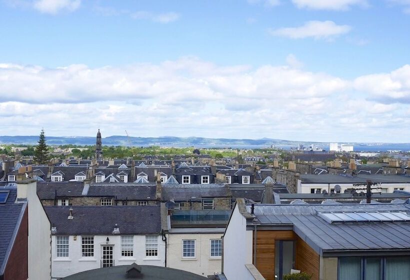 펜션 28 York Place