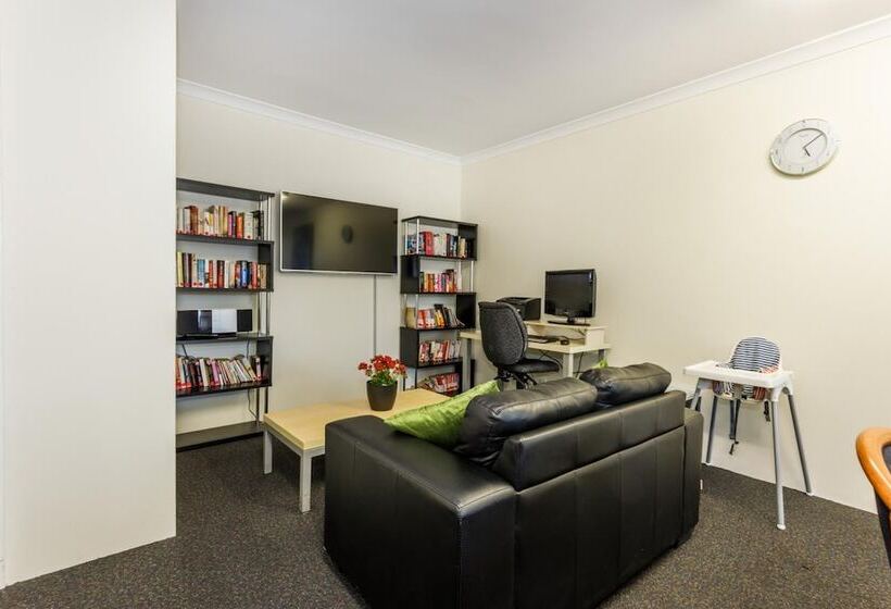 Perth Ascot Central Apartment Hotel Official