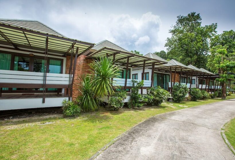 Phi Phi Andaman Beach Resort