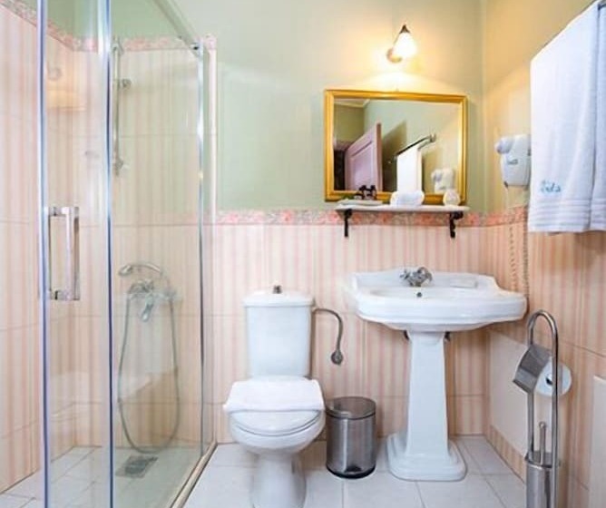 Primoula Country Hotel & Spa