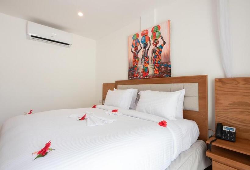 Royal Mandarin Hotel & Resort