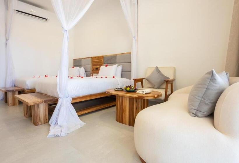 Royal Mandarin Hotel & Resort