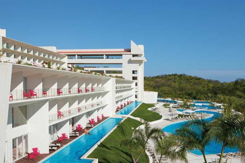 Secrets Huatulco Resort & Spa