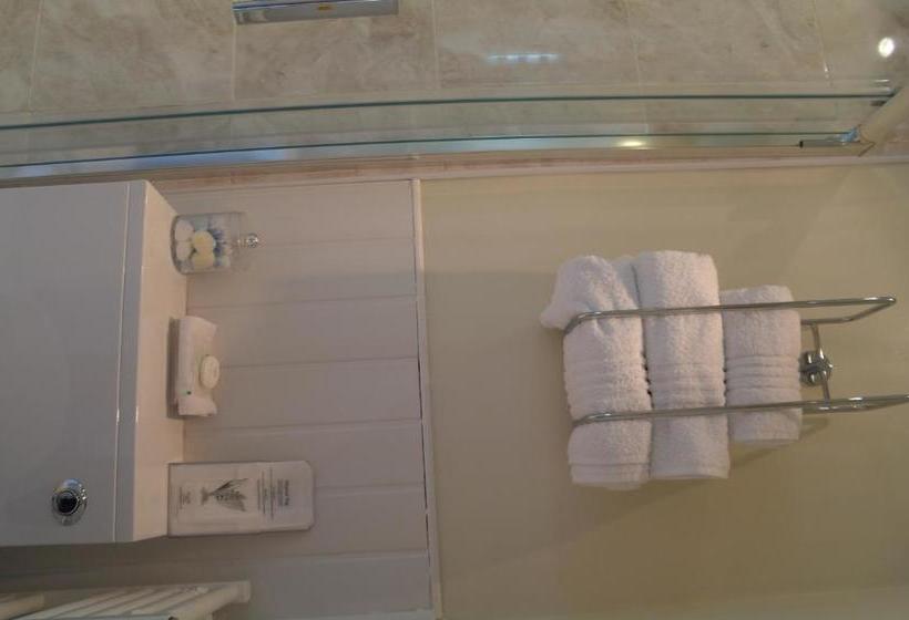 A Turasmara Guest House