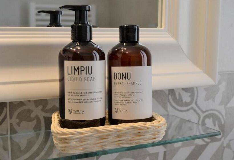 Nuscos Bed And Breakfast