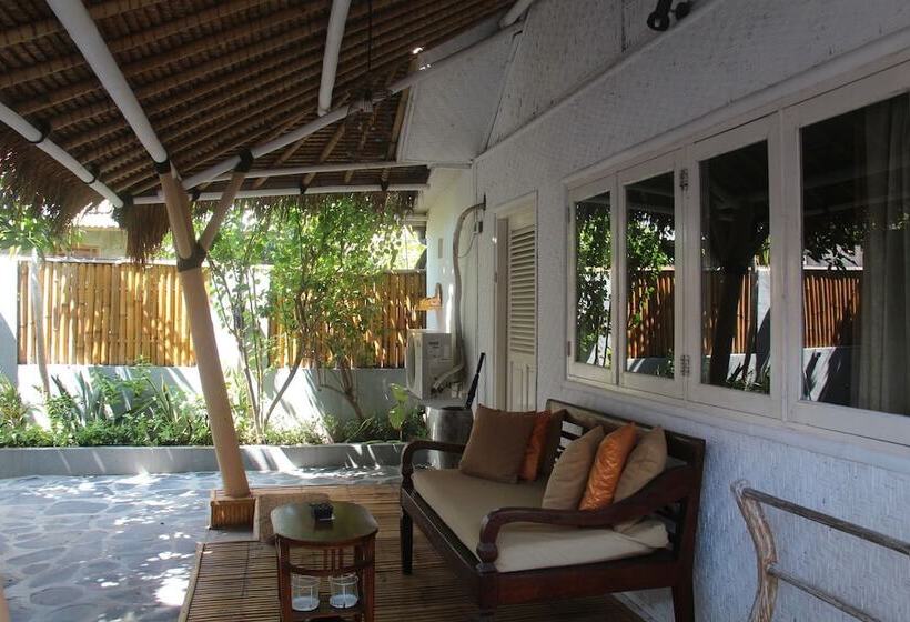 هتل Scallywags Smugglers