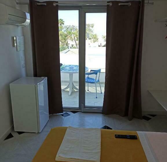 بنسيون Mare D Amare