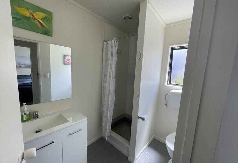 פנסיון Summer Inn Motel