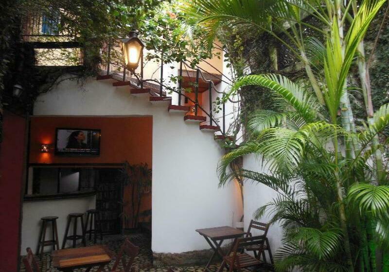 Café Hostel Kebab Salvador