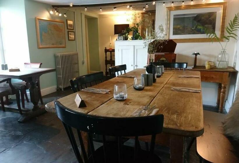 ベッドアンドブレックファースト The Rising Sun