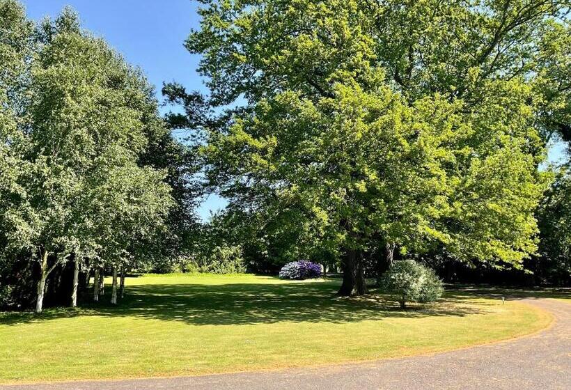 مبيت وإفطار Chatton Park House Adult Only