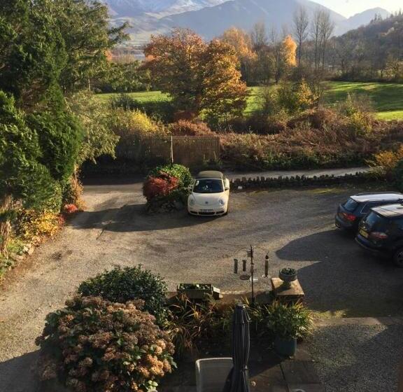 مبيت وإفطار Lakeside Country Guest House