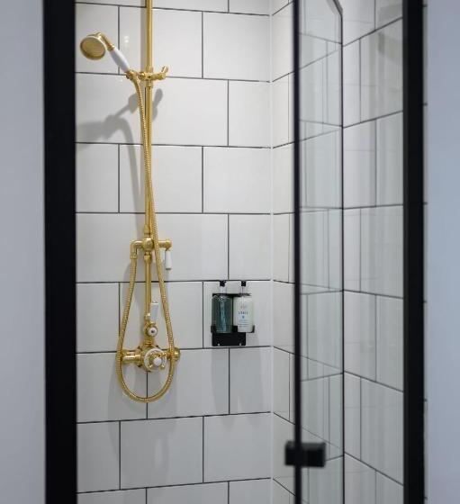 مبيت وإفطار Queen Charlotte Guesthouse