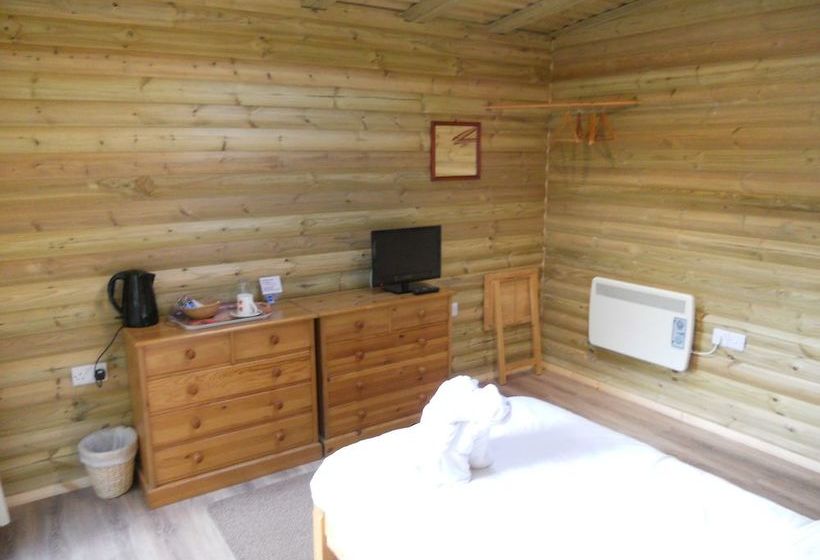 مبيت وإفطار The Elms Guest House