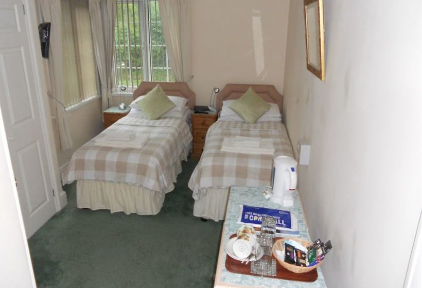 مبيت وإفطار The Elms Guest House