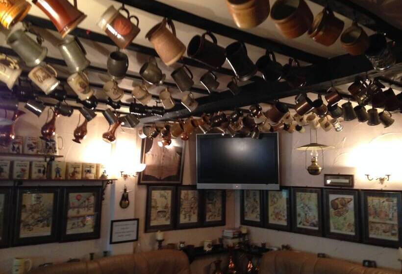 ベッドアンドブレックファースト The Mug House Inn