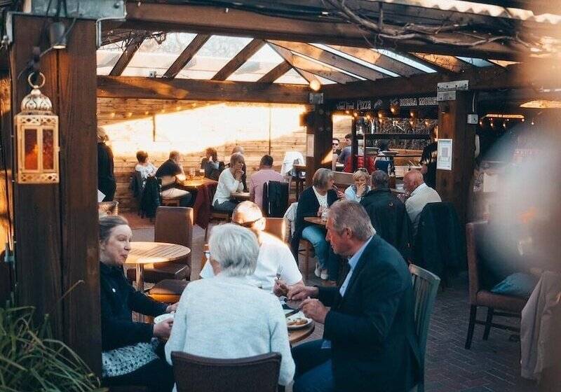 ベッドアンドブレックファースト The Mug House Inn