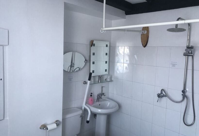 ベッドアンドブレックファースト The Mug House Inn