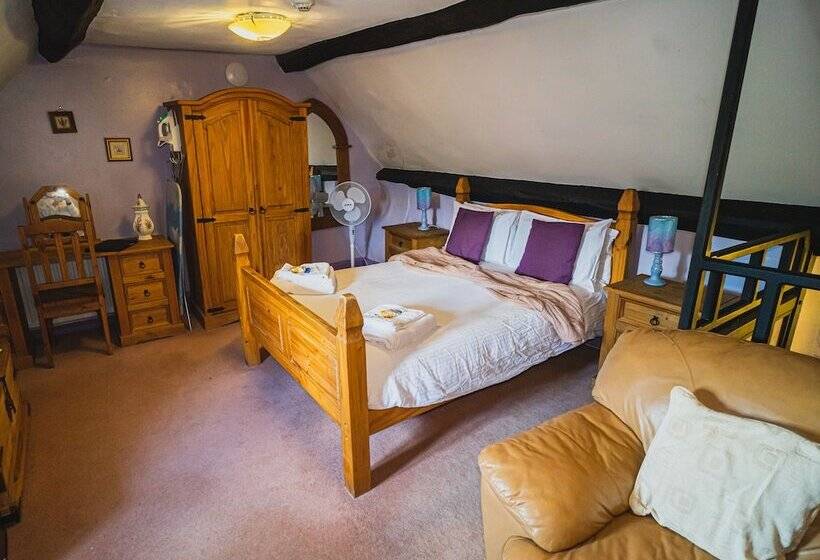 ベッドアンドブレックファースト The Mug House Inn