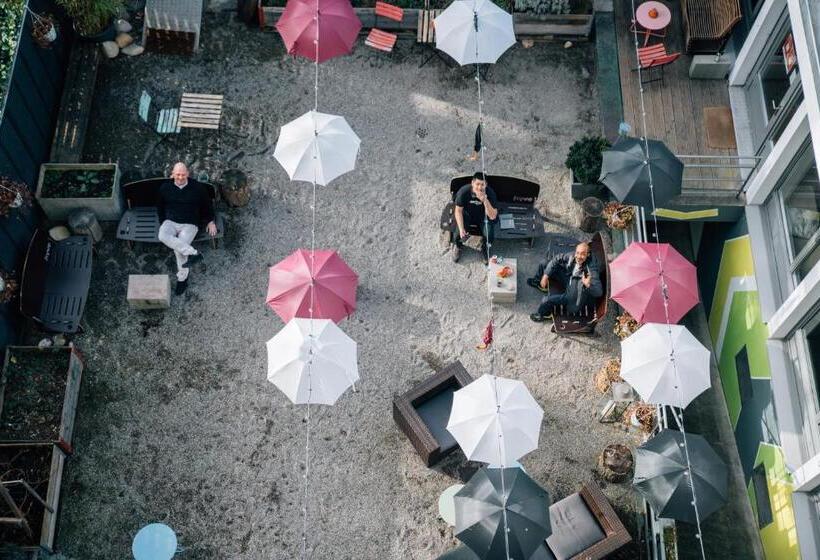 Hostel By Hyve Basel