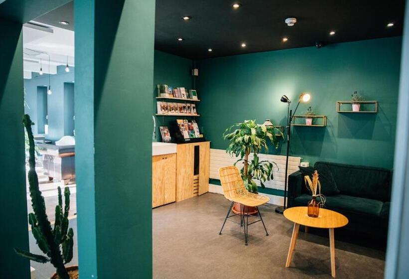 Hostel By Hyve Basel