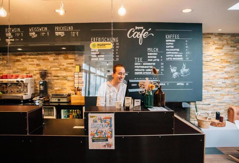 Hostel By Hyve Basel