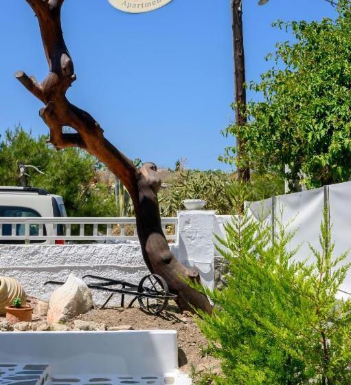 Filoxenia Apartments