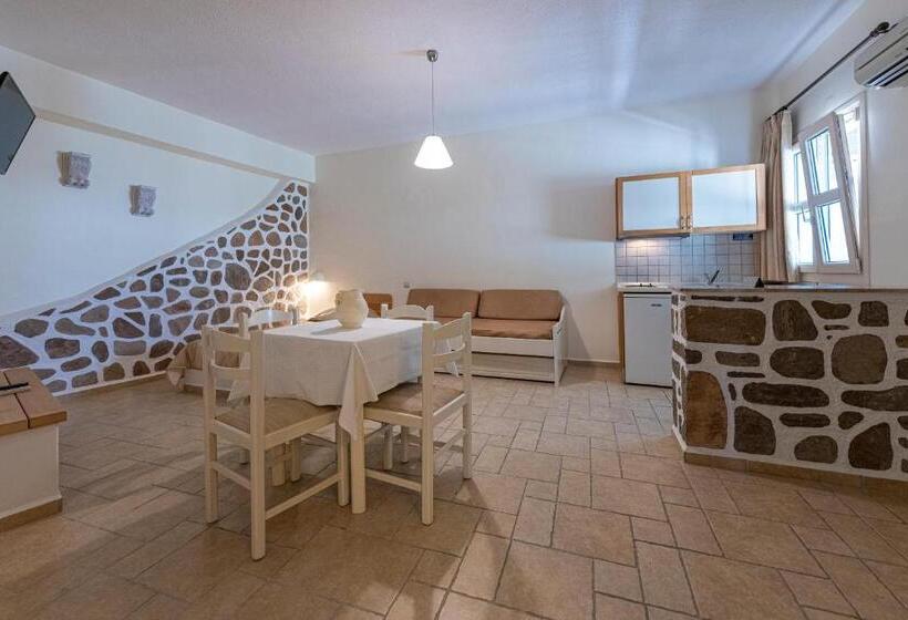 Filoxenia Apartments