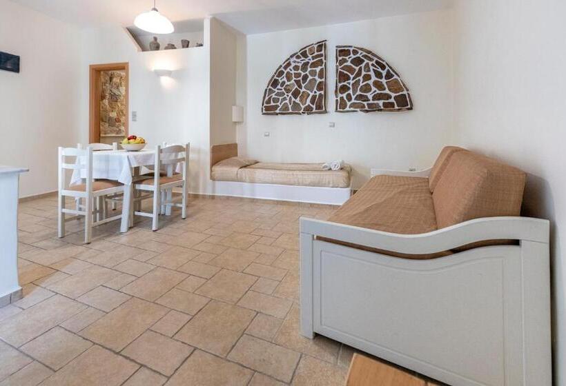 Filoxenia Apartments