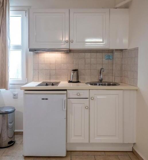 Filoxenia Apartments