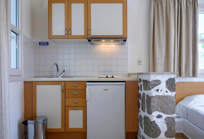 Filoxenia Apartments