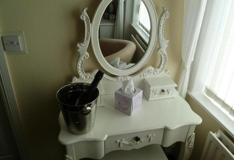 Greenlaw Guest House