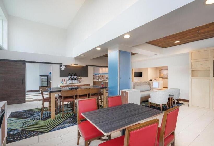 Holiday Inn Express Hotel & Suites Frankfort, An Ihg