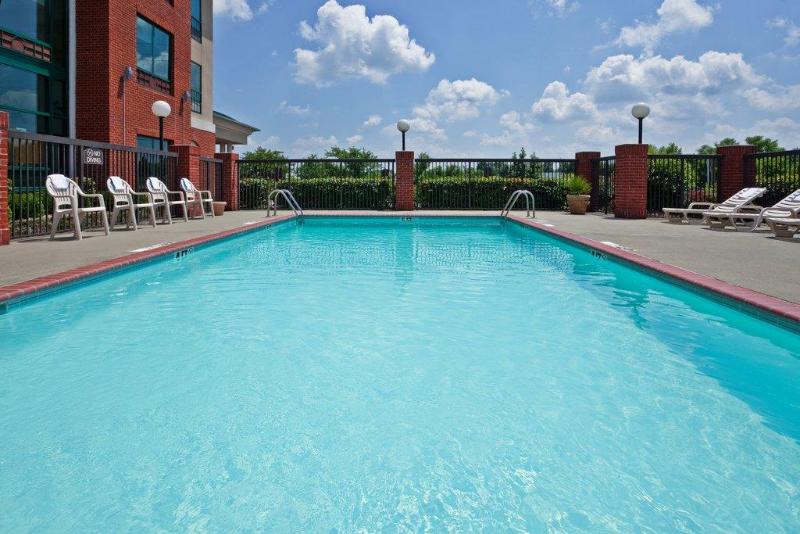 Holiday Inn Express Hotel & Suites Olive Branch, An Ihg