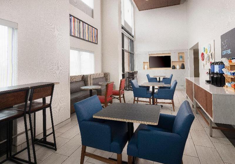 Holiday Inn Express Hotel & Suites Olive Branch, An Ihg