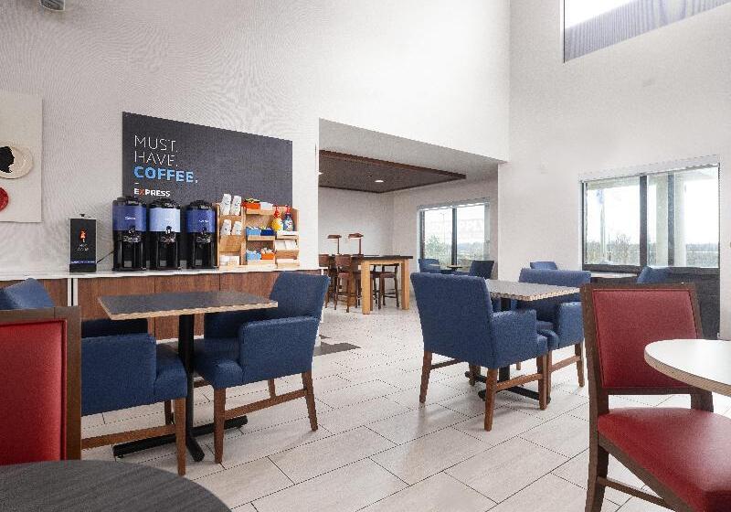 Holiday Inn Express Hotel & Suites Olive Branch, An Ihg